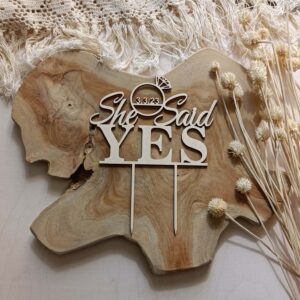 She Said YES- kakkukoriste päivämäärällä